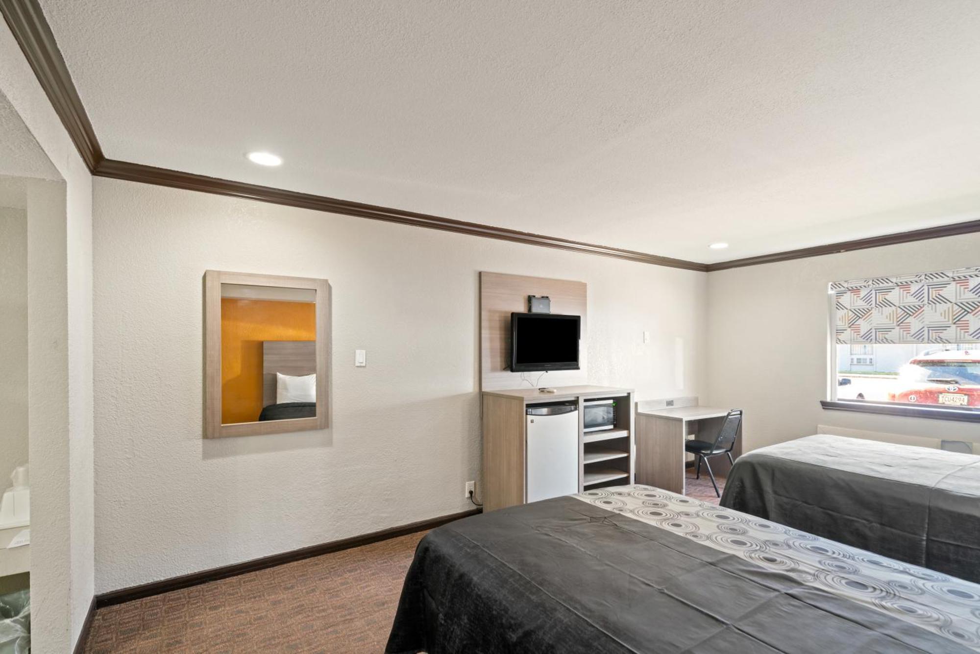 Americas Best Value Inn Brenham Exterior foto